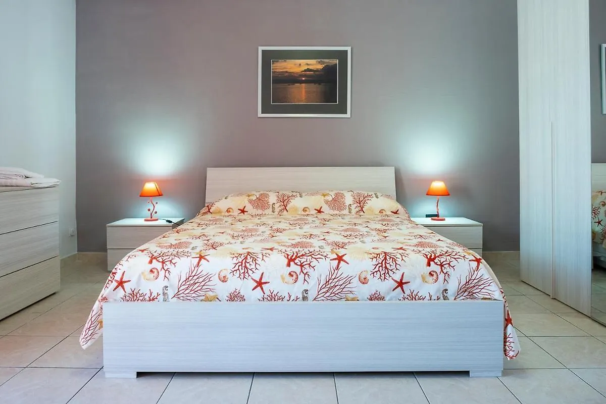M' arricriu Sweet Apartment in Noto